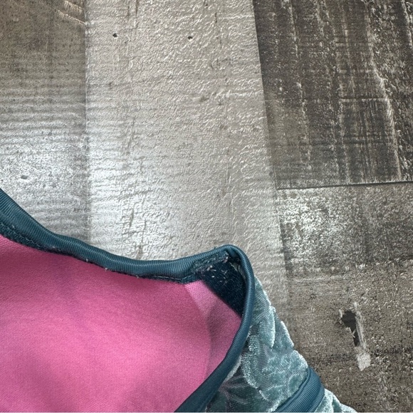 PINK Victoria's Secret Blue/Teal Bralette Medium - Picture 6 of 9